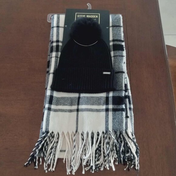 Steve Madden Pom Beanie and Scarf Set - Picture 2 of 9